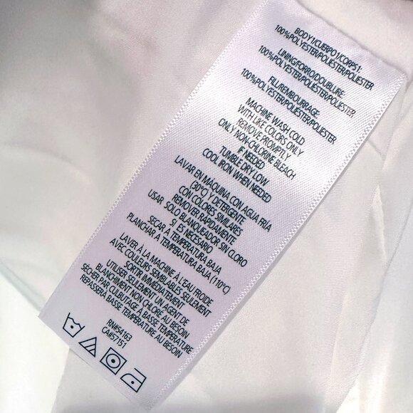 SOLD—Calvin Klein Performance White Quilted Puffer Vest Size Medium - Picture 3 of 12